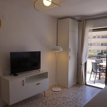 Apartamento Soleado Apartment ตอร์เรเวียคา ภายนอก รูปภาพ