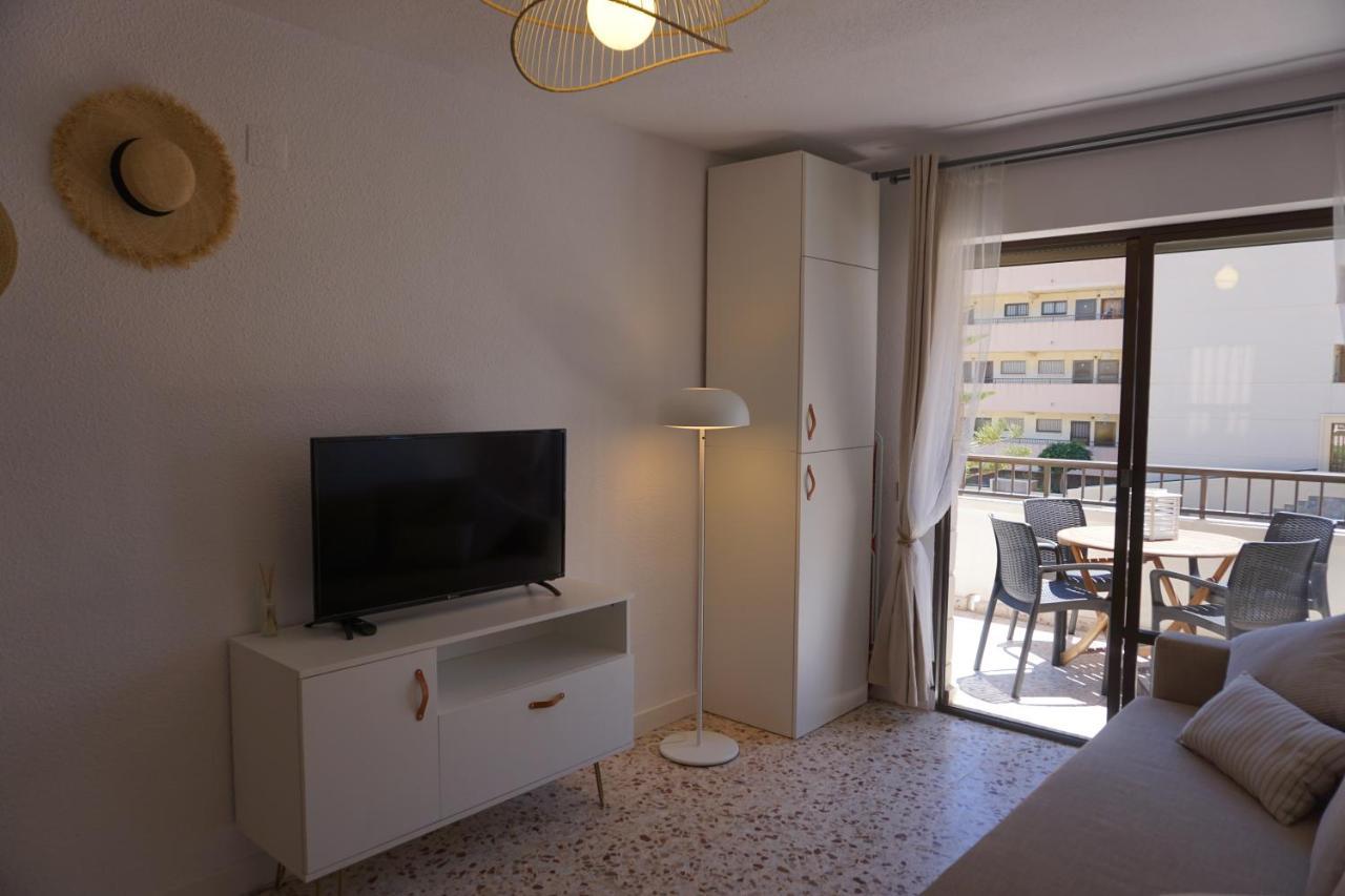 Apartamento Soleado Apartment ตอร์เรเวียคา ภายนอก รูปภาพ