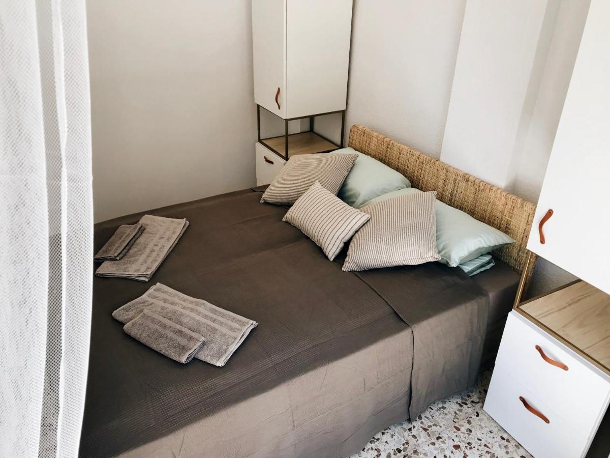 Apartamento Soleado Apartment ตอร์เรเวียคา ภายนอก รูปภาพ